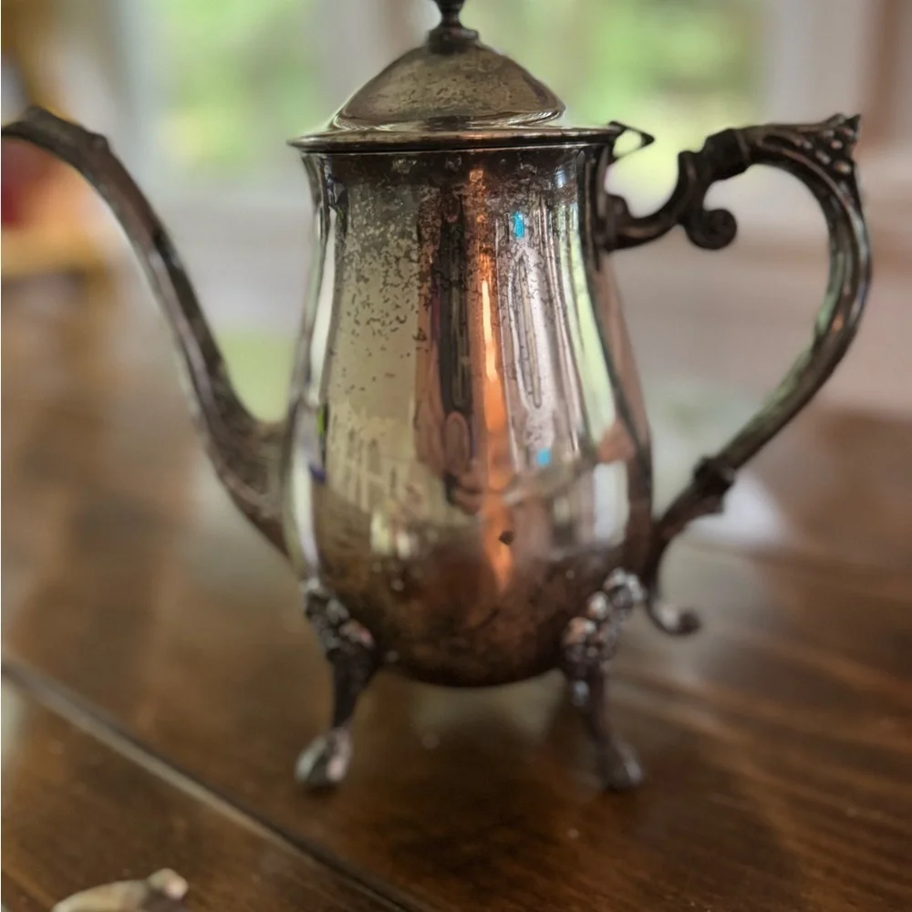 Leonard 4pc Silver plated Coffee Pot/Sugar/Creamer Set. Vintage
